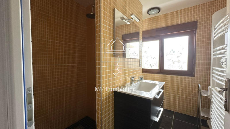 Maison - 343 m² - 8 pièces