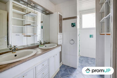 Maison - 136 m² - 6 pièces