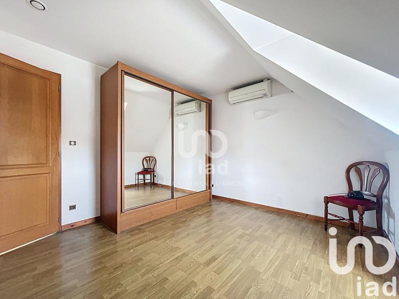 Maison - 121 m² - 7 pièces