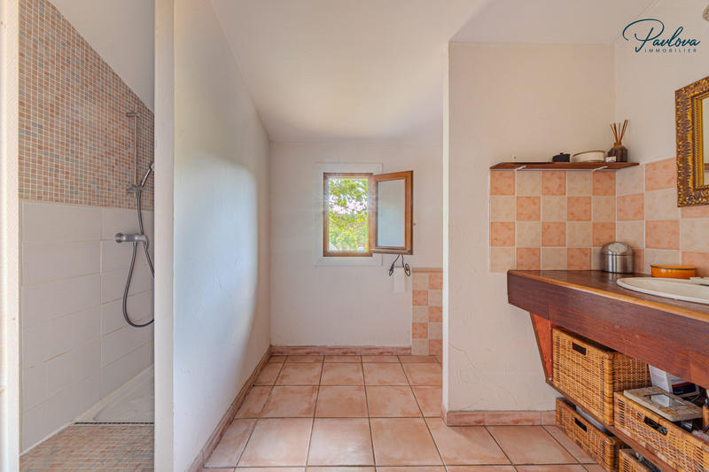 Maison - 171 m² - 7 pièces