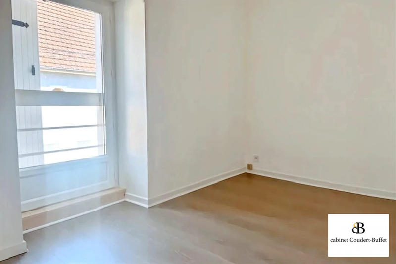 Appartement - 100 m² - 5 pièces