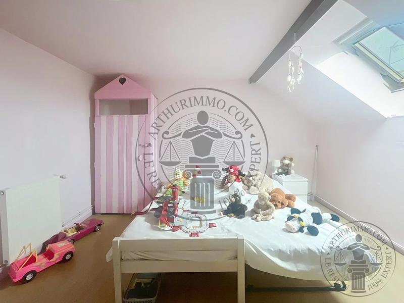 Maison - 96 m² - 4 pièces