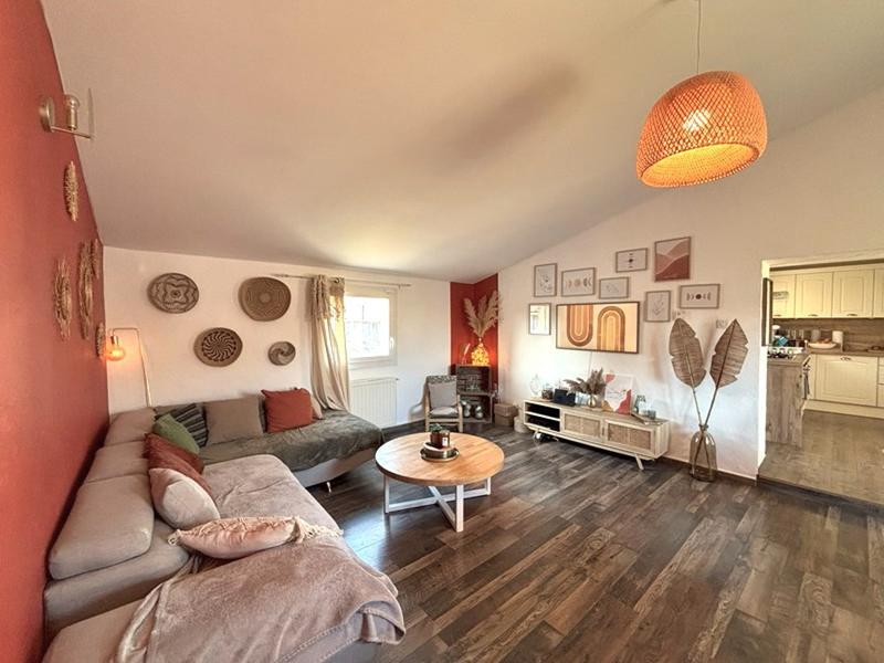 Maison - 170 m² - 9 pièces