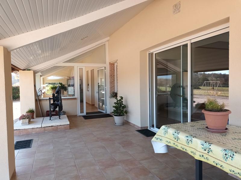 Maison - 180 m² - 7 pièces