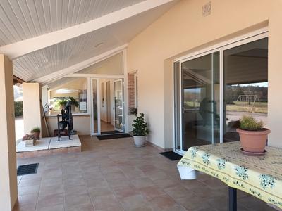 Maison - 180 m² - 7 pièces