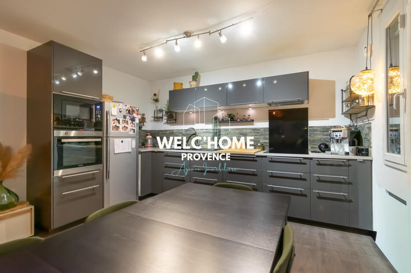 Maison - 105 m² - 5 pièces