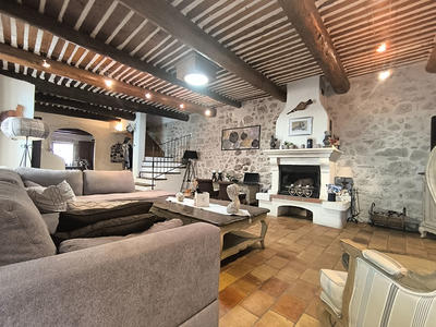 Maison - 173 m² - 7 pièces