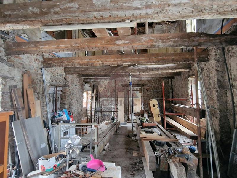 Maison - 265 m² - 10 pièces