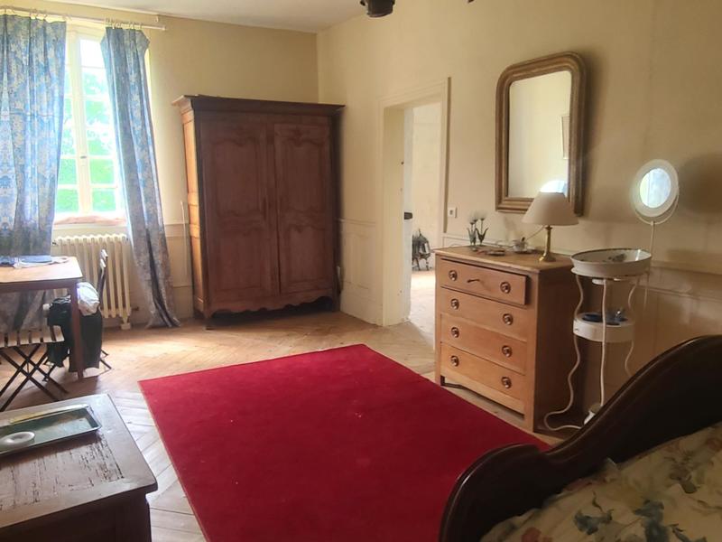 Propriété - 321 m² - 9 pièces