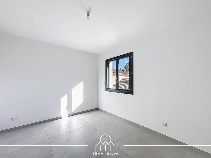 Villa - 100 m² - 5 pièces