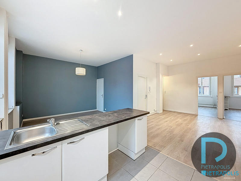 Appartement - 92 m² - 4 pièces