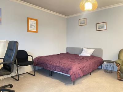 Appartement ancien - 85 m² - 5 pièces