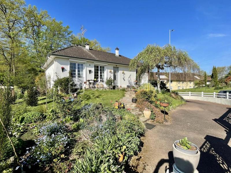 Maison traditionnelle - 87 m² - 5 pièces