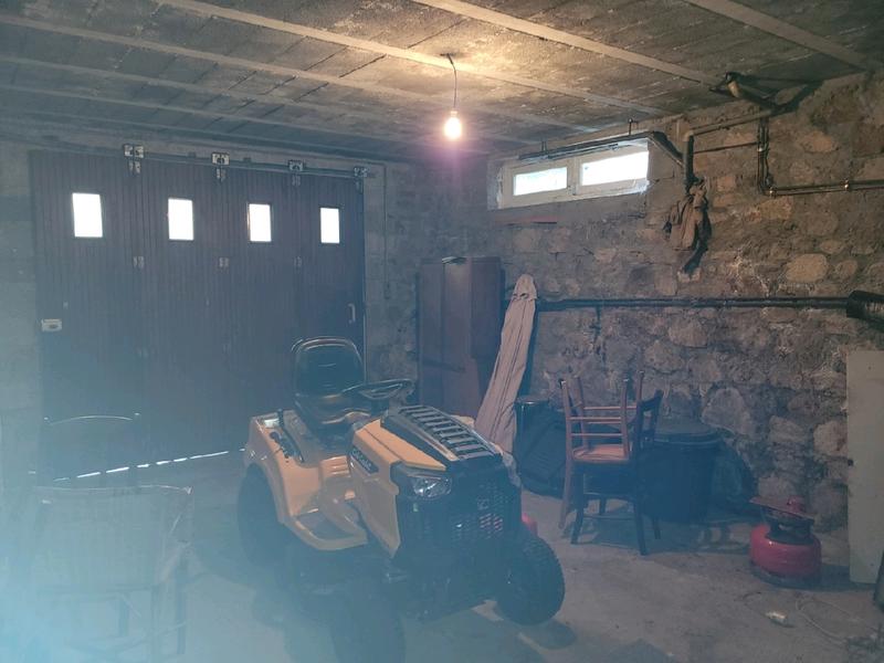 Maison - 200 m² - 14 pièces