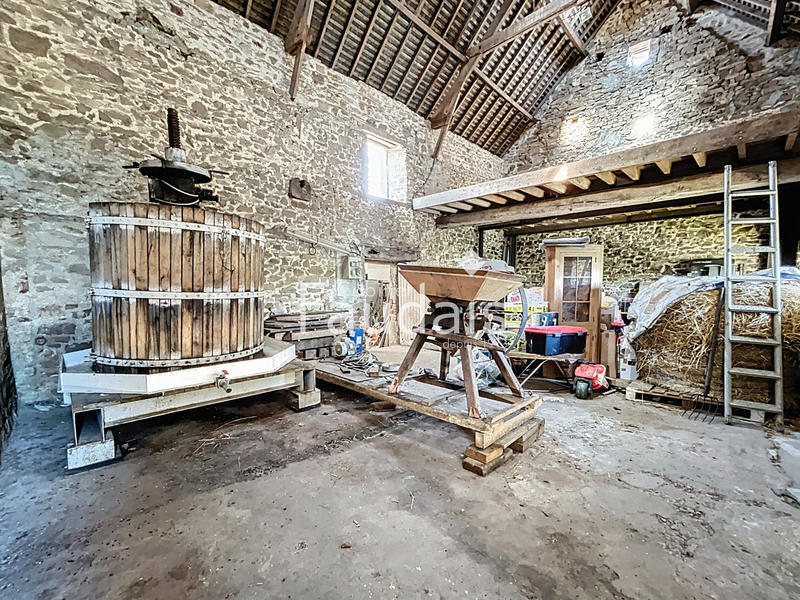 Maison - 167 m² - 7 pièces