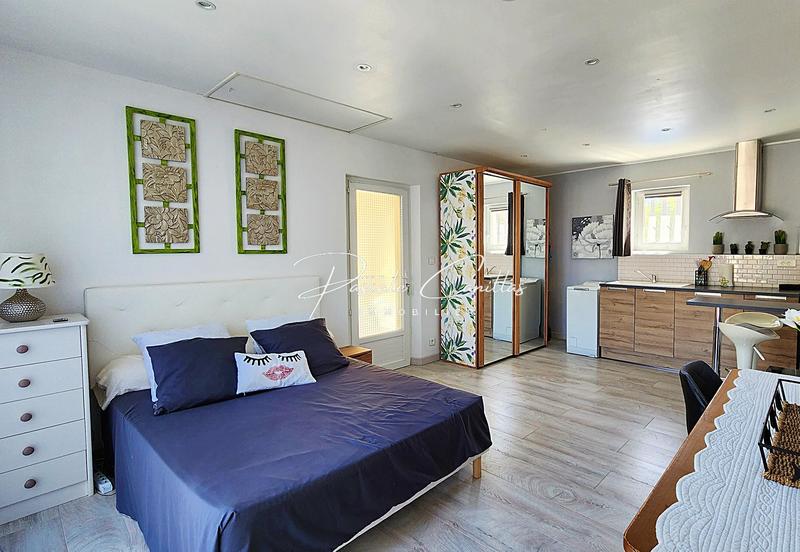 Villa - 220 m² - 11 pièces