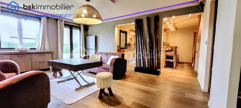 Propriété - 288 m² - 12 pièces