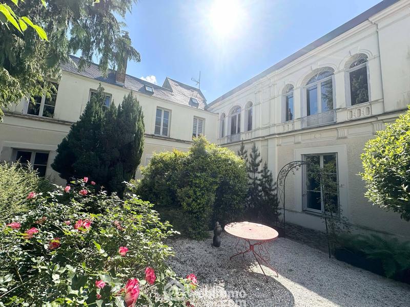 Maison de maîtres - 341 m² - 8 pièces