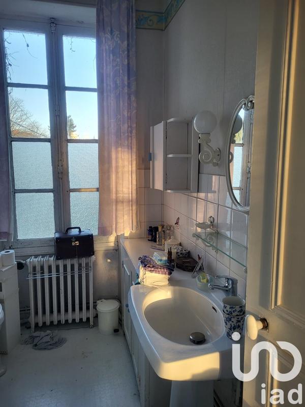 Maison - 230 m² - 9 pièces