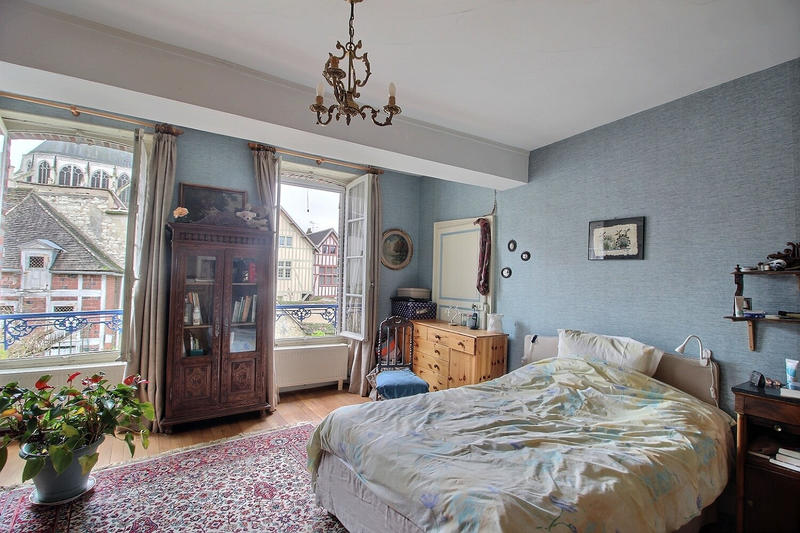 Demeure - 186 m² - 7 pièces