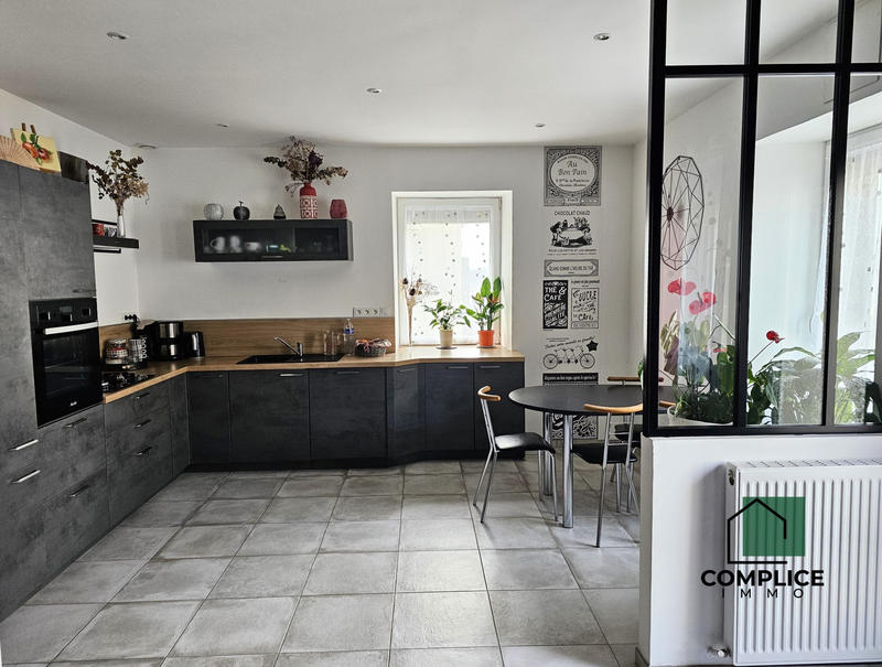 Maison ancienne - 104 m² - 5 pièces