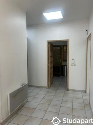 Chambre - 13 m² - 1 pièce