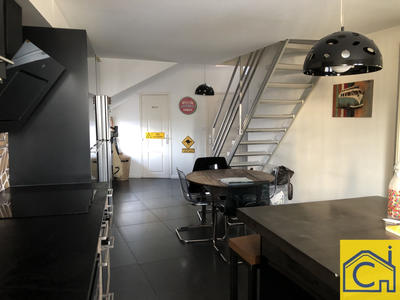 Maison - 90 m² - 3 pièces