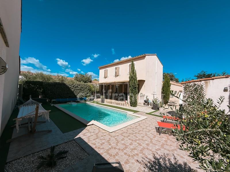 Maison - 103 m² - 4 pièces