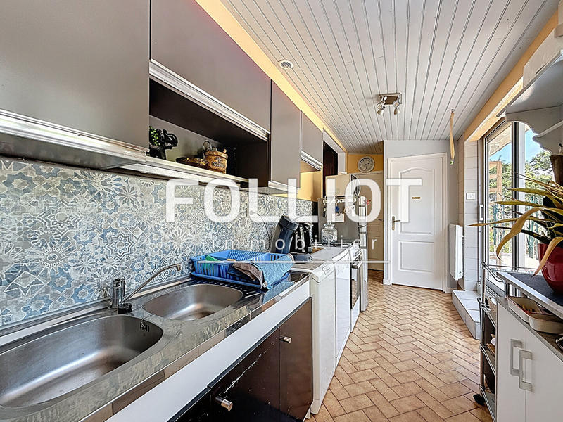 Maison - 140 m² - 7 pièces