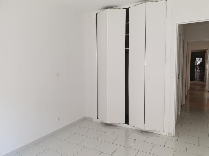 Appartement - 82 m² - 3 pièces