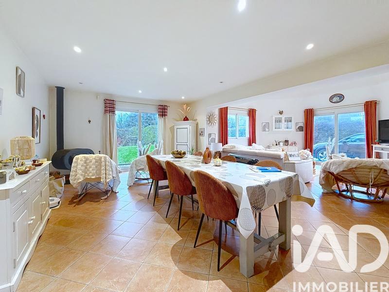 Maison - 157 m² - 8 pièces