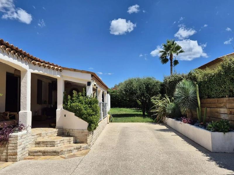 Villa - 143 m² - 5 pièces
