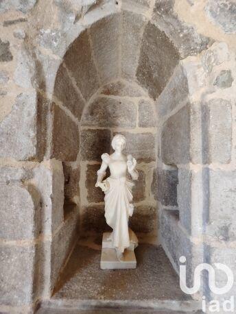 Maison - 300 m² - 16 pièces