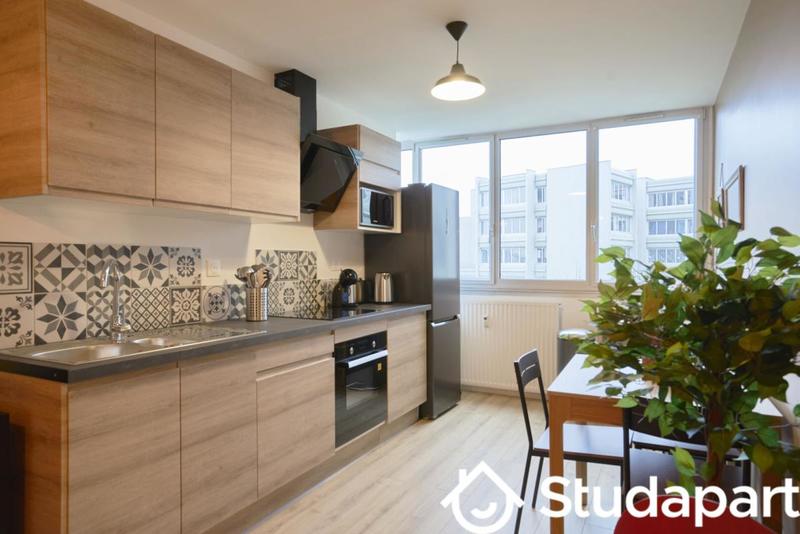 Chambre - 9 m² - 1 pièce