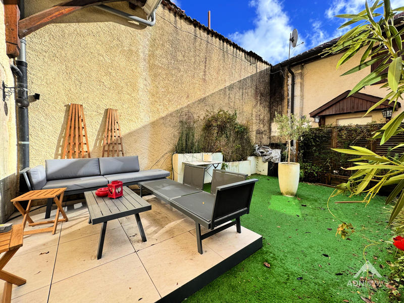 Maison - 198 m² - 5 pièces