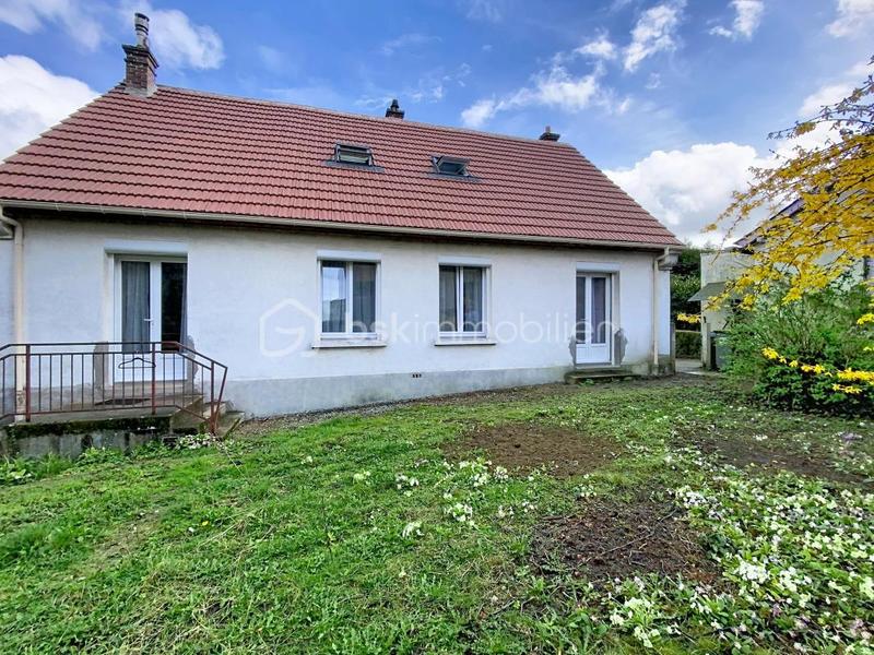 Maison traditionnelle - 135 m² - 7 pièces