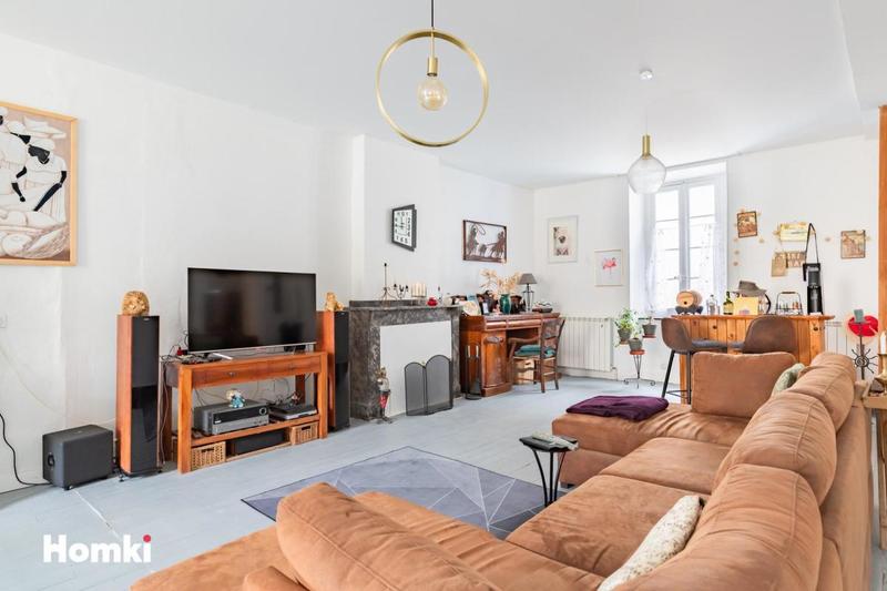 Maison - 203 m² - 7 pièces