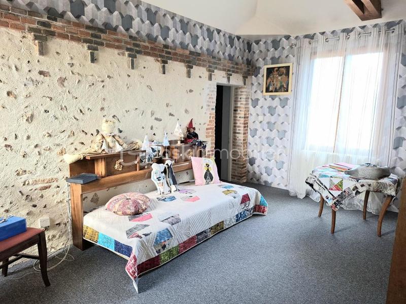 Propriété - 358 m² - 7 pièces