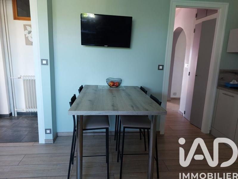 Maison de village - 271 m² - 9 pièces