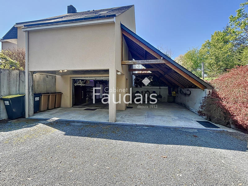 Maison - 171 m² - 6 pièces