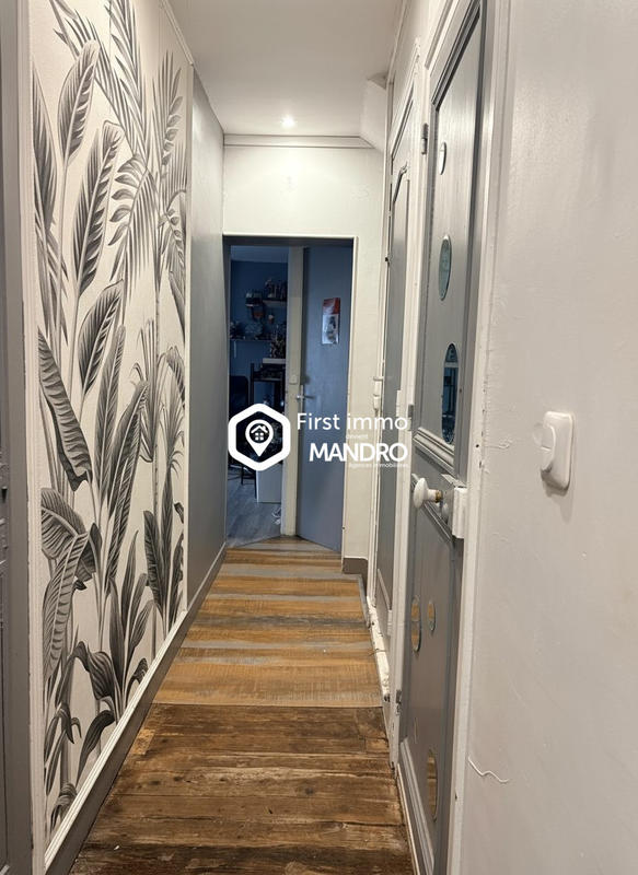 Maison - 166 m² - 8 pièces