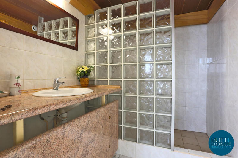 Maison - 192 m² - 6 pièces