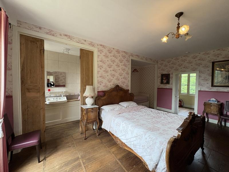 Maison - 512 m² - 15 pièces