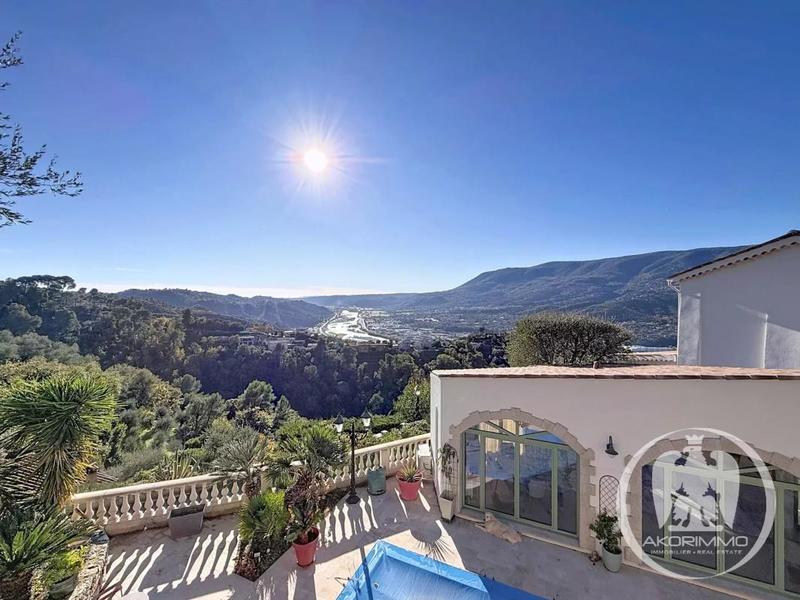 Maison - 125 m² - 6 pièces