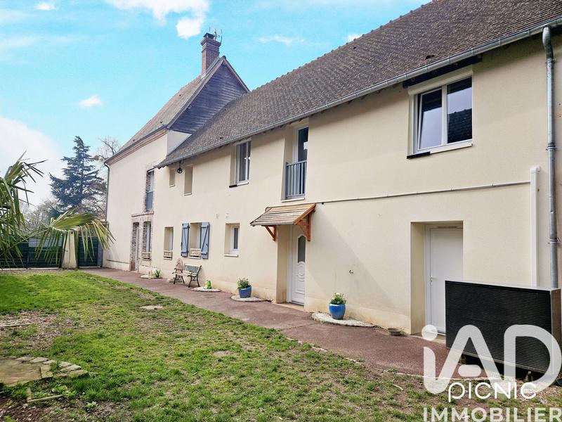 Maison - 202 m² - 7 pièces