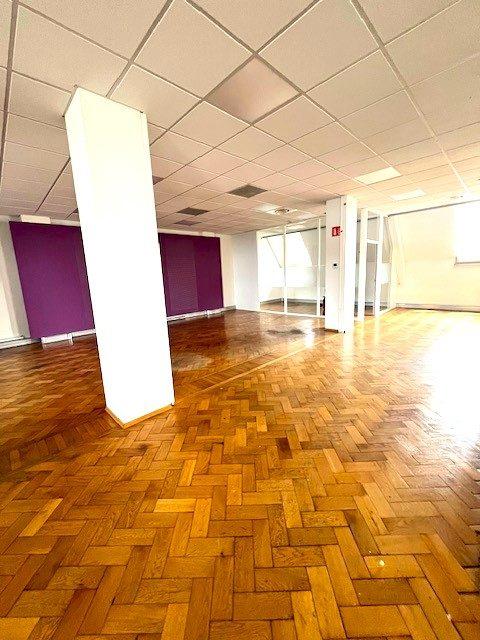 Bureau - 246 m²