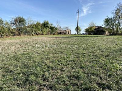 Terrain constructible - 1 178 m²