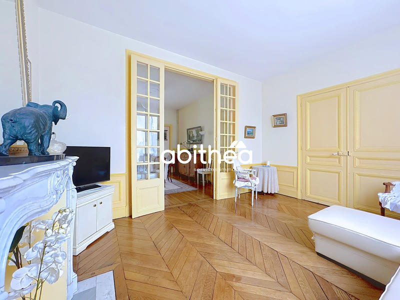 Maison - 186 m² - 6 pièces