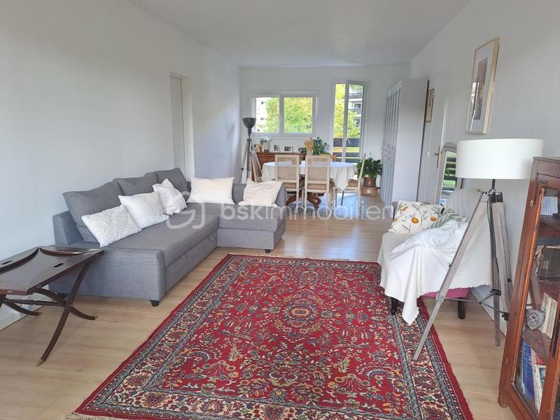 Appartement - 89 m² - 5 pièces