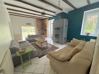 Maison - 200 m² - 7 pièces
